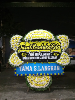 Papan Bunga Duka di Bambuapus